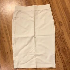 White bodycon skirt